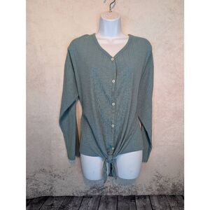 Dip loose fit button-up tied top size 1X*